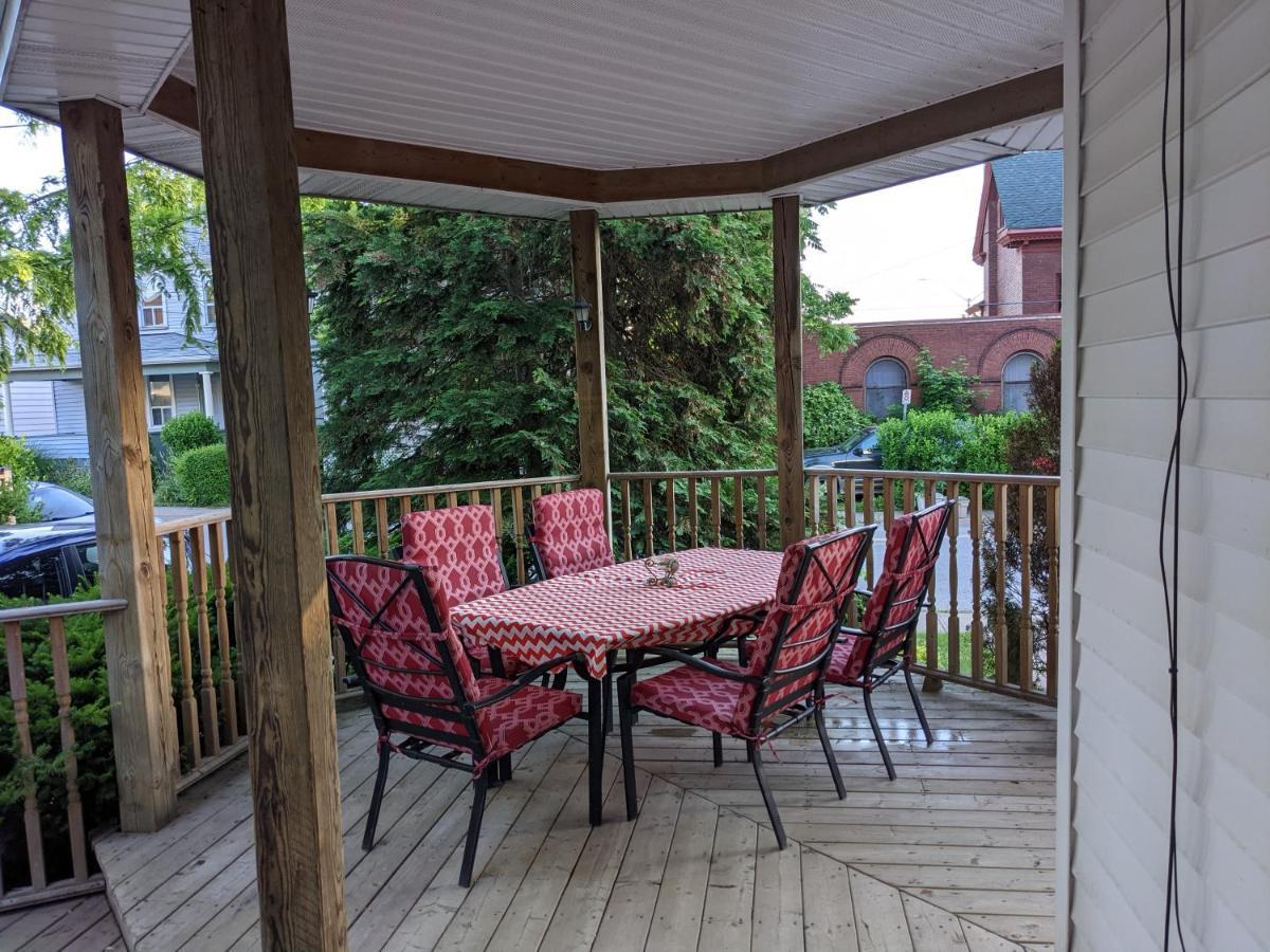 Garden 2 Storey House Niagara Falls Exterior photo